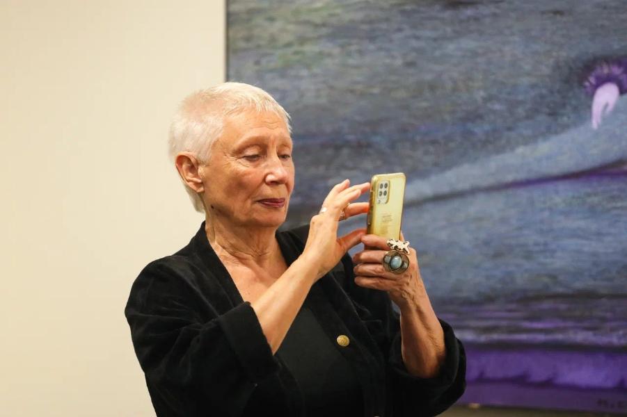 Guided Tour of the Current Exhibitions for Silver Age Visitors 