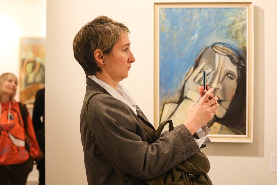 DISCUSSION OF YULIA IVANOVA’S EXHIBITION “GROWING FROM SHAPE”