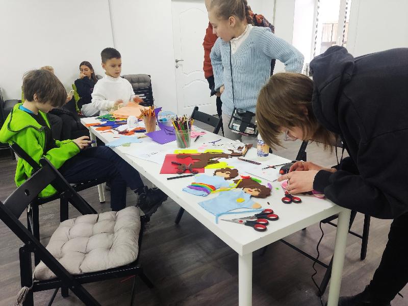 СREATIVE ACTIVITY FOR CHILDREN ON PAINTING HORSE TOYS