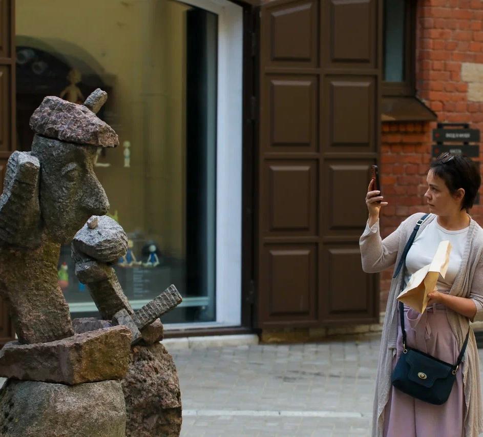 Guided Walking Tour “Around the Lion Bridge”